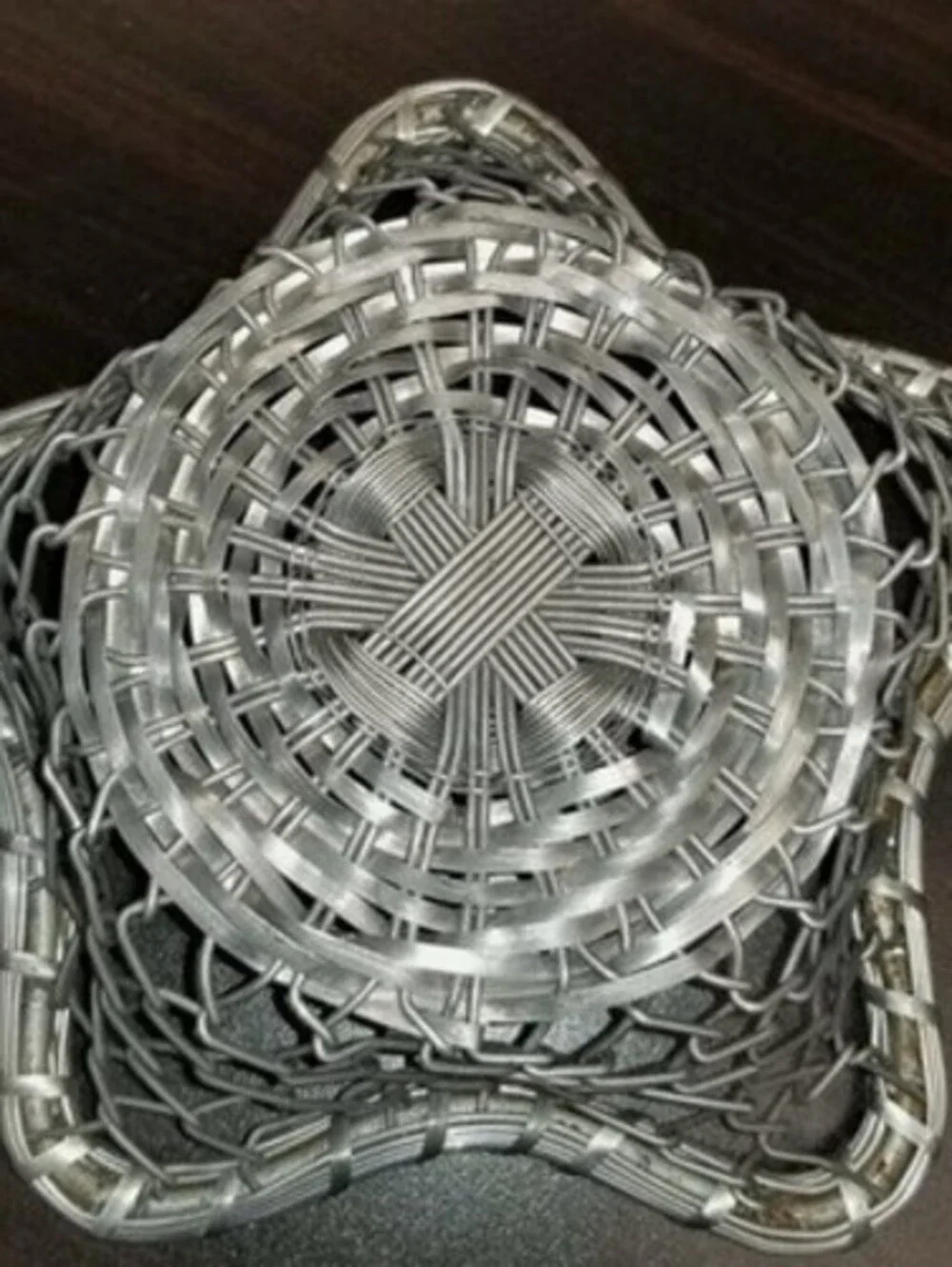 Gorgeous Star Shaped Silver Wire Mesh Decorative Basket